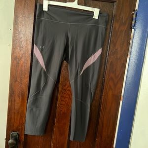 Under Armour crop leggings, 2X. Like new.